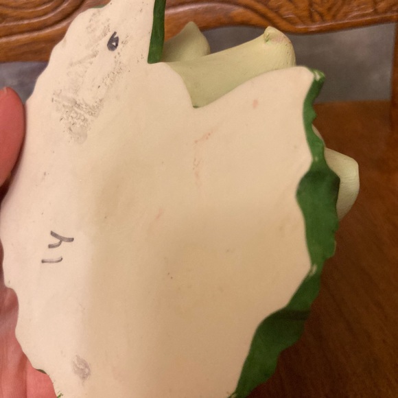 Decorative Lotus and Lily Pad Trinket and Ring Container with Red Jewel Opening - Picture 13 of 13